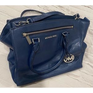 Leather Michael Kors hand/shoulder bag